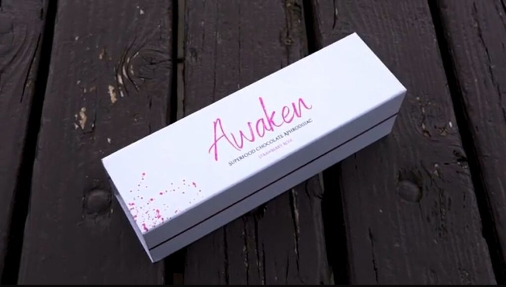 Awaken superfood white box